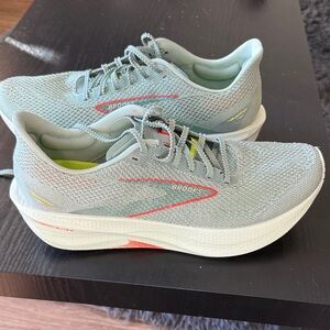 Brooks Hyperion Elite 3 Carbon Plated Running Shoes